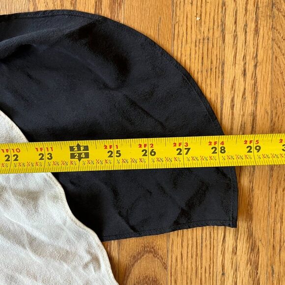 Aritzia Wilfred White Black Silk Split Back Tank Top Shirt Women's Size XXS - Picture 9 of 10